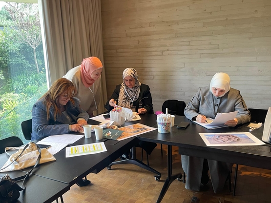 صور عرض: من المخطوطة إلى الصف&colon; طرائق تدريس متقدّمة في العلوم الإنسانية